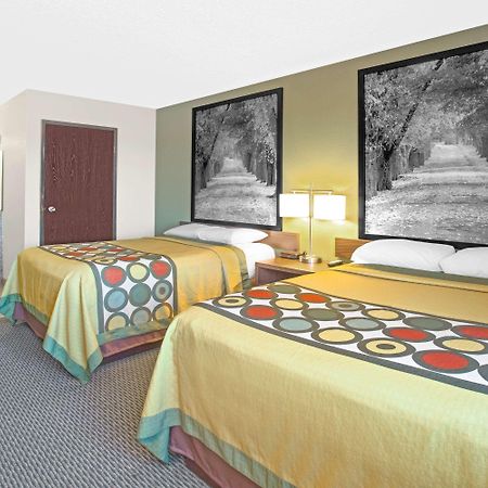 Super 8 By Wyndham Windsor/Madison North Exterior foto