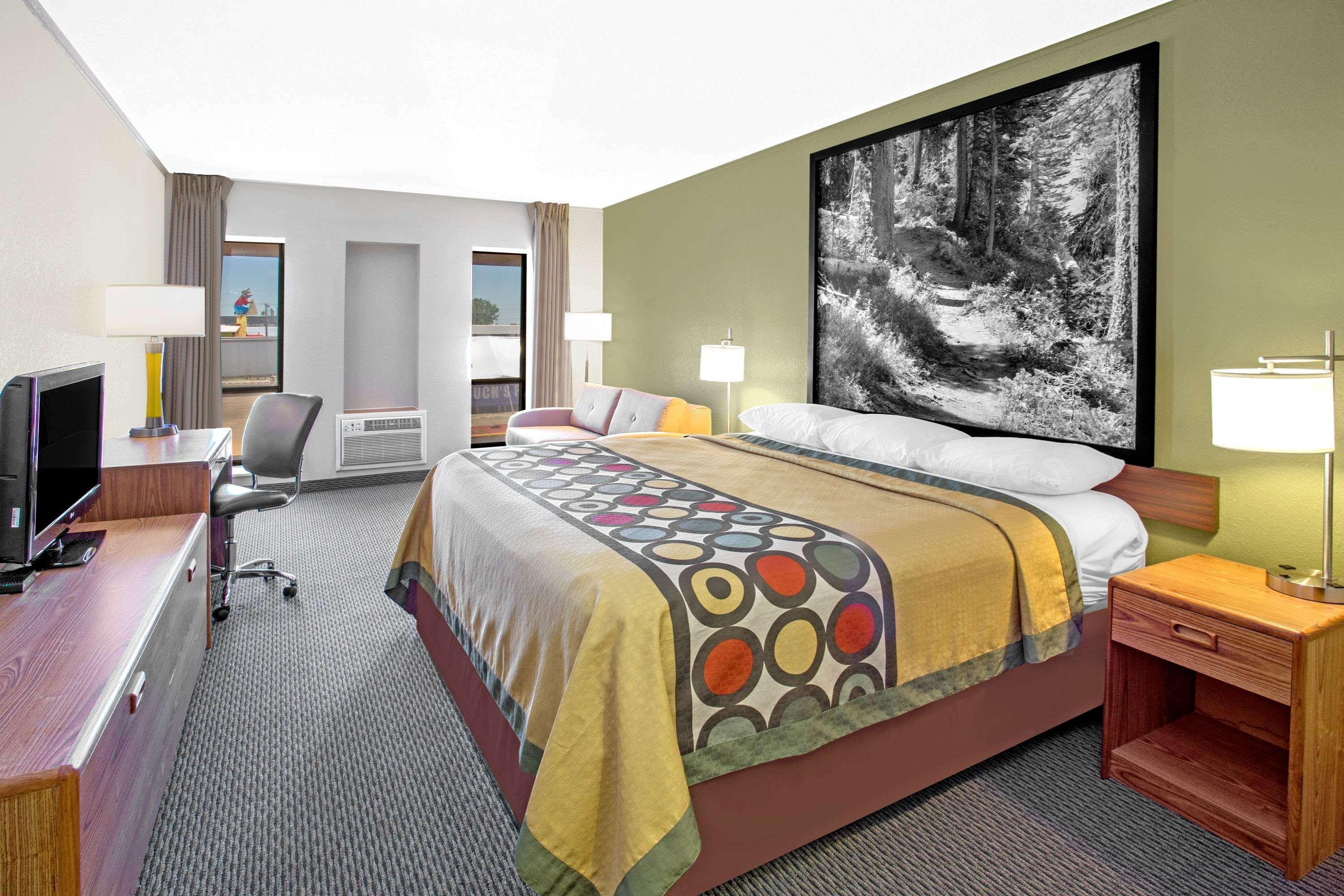 Super 8 By Wyndham Windsor/Madison North Exterior foto