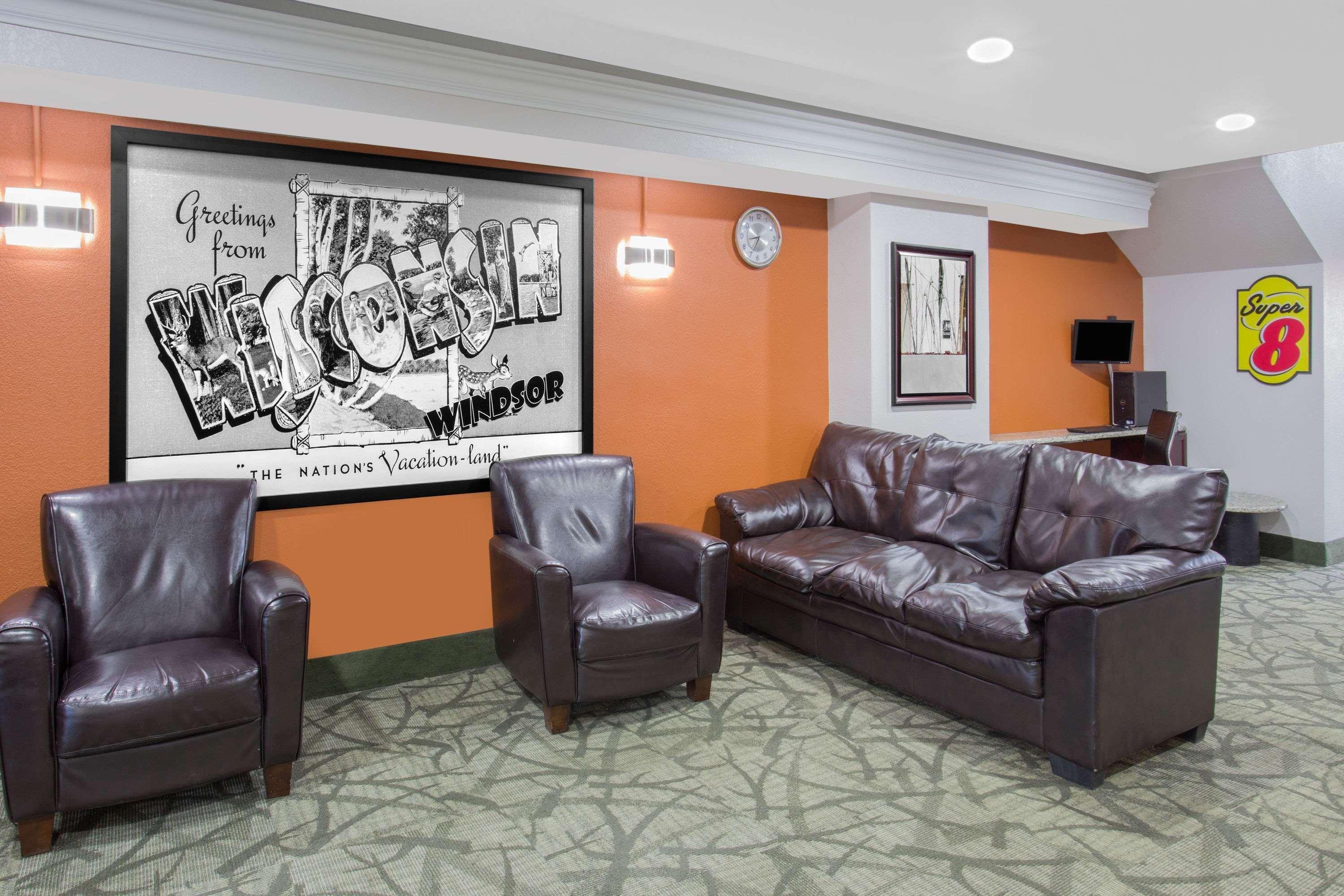 Super 8 By Wyndham Windsor/Madison North Exterior foto